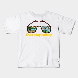 Holiday glasses Kids T-Shirt